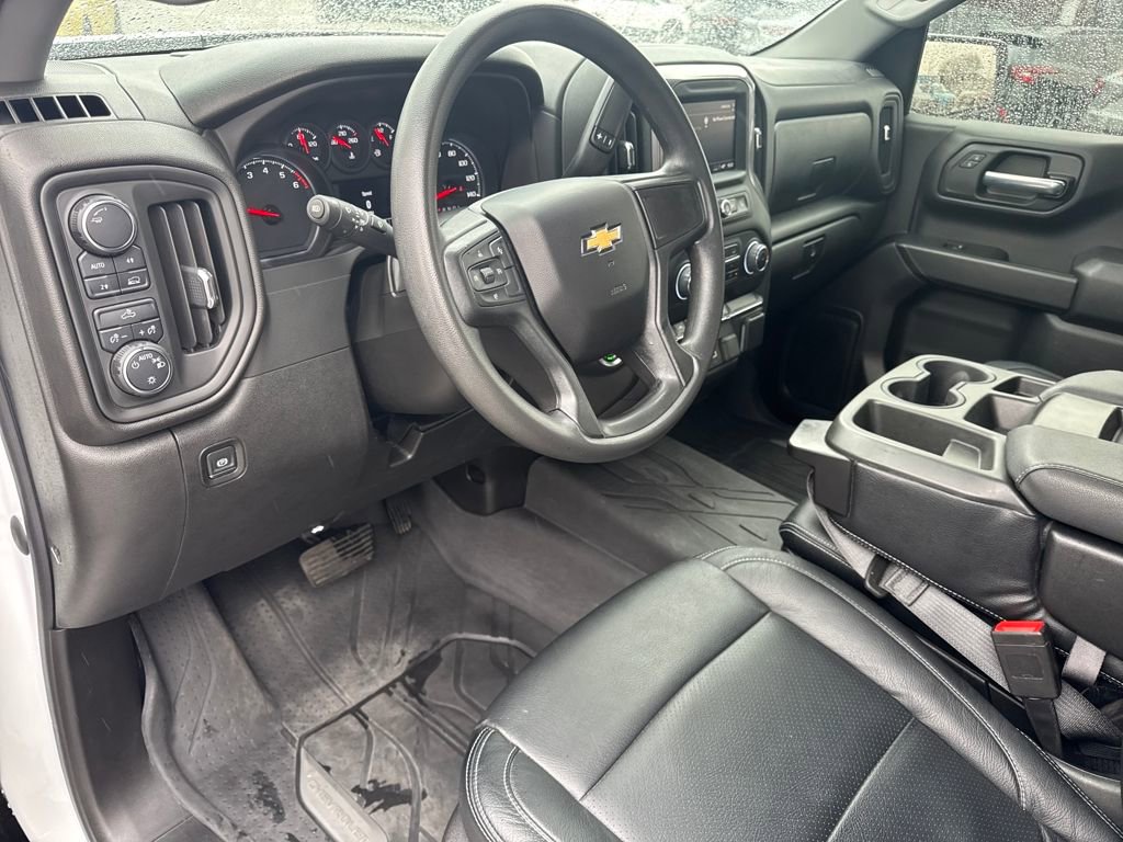 Used 2024 Chevrolet Silverado 1500 Custom image 16