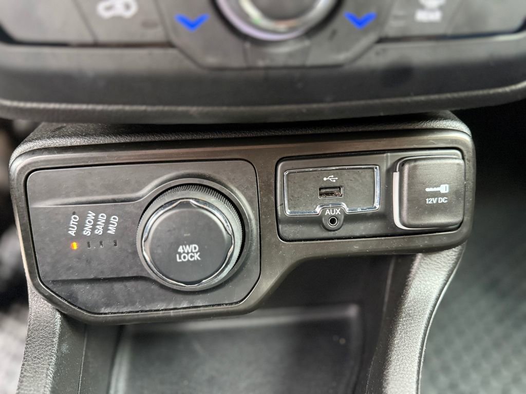 Used 2022 Jeep Renegade Latitude w/ Convenience Group image 25