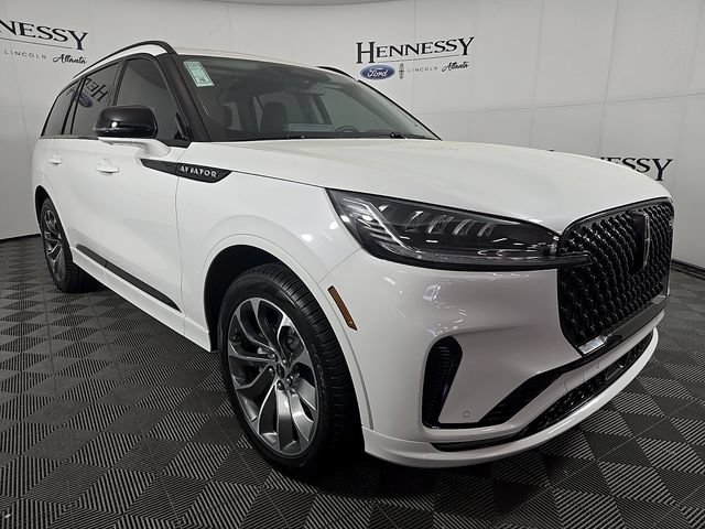 New 2026 Lincoln Aviator AWD w/ Jet Appearance Package image 4