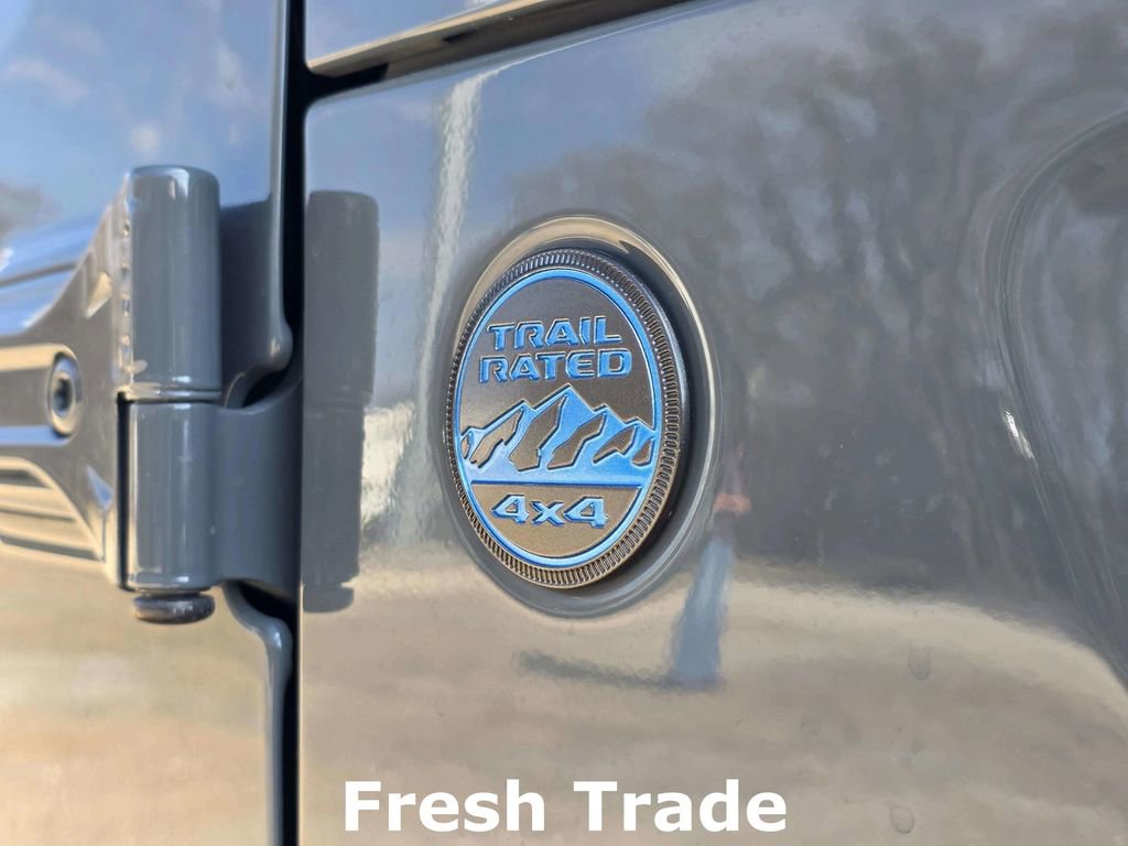 Used 2024 Jeep Wrangler Unlimited w/ Convenience Group image 7