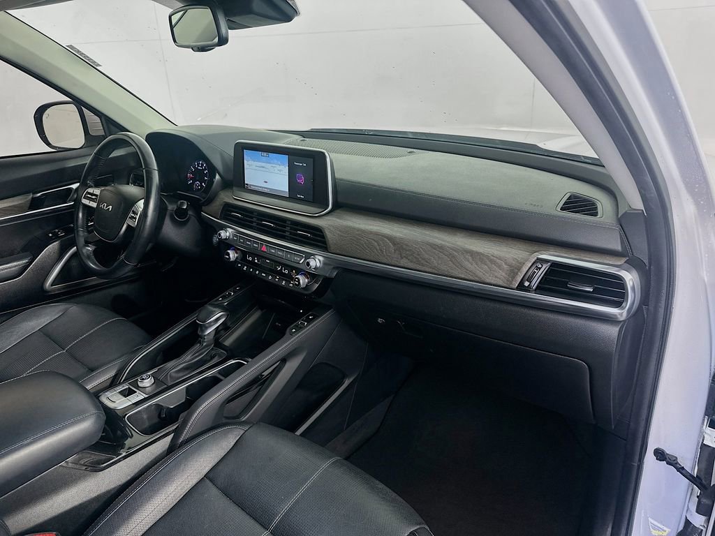 Used 2022 Kia Telluride EX image 31