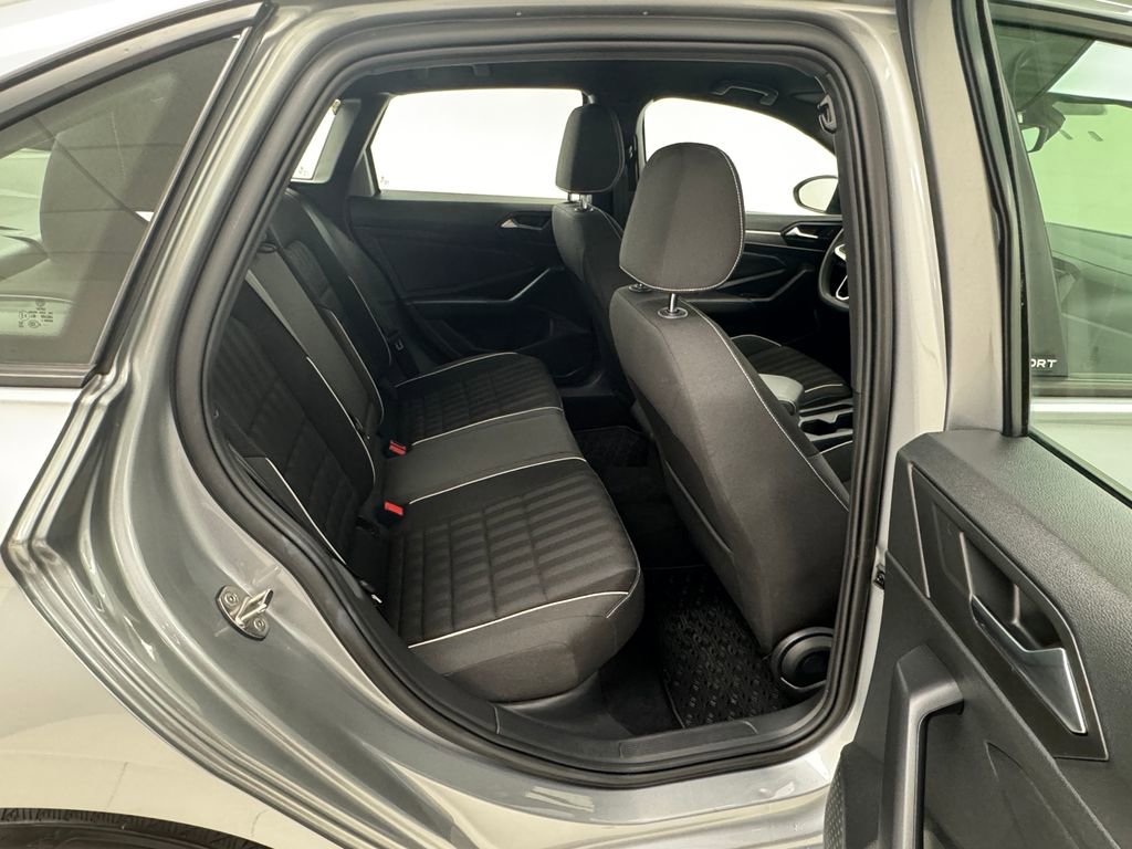 Used 2023 Volkswagen Jetta Sport image 16