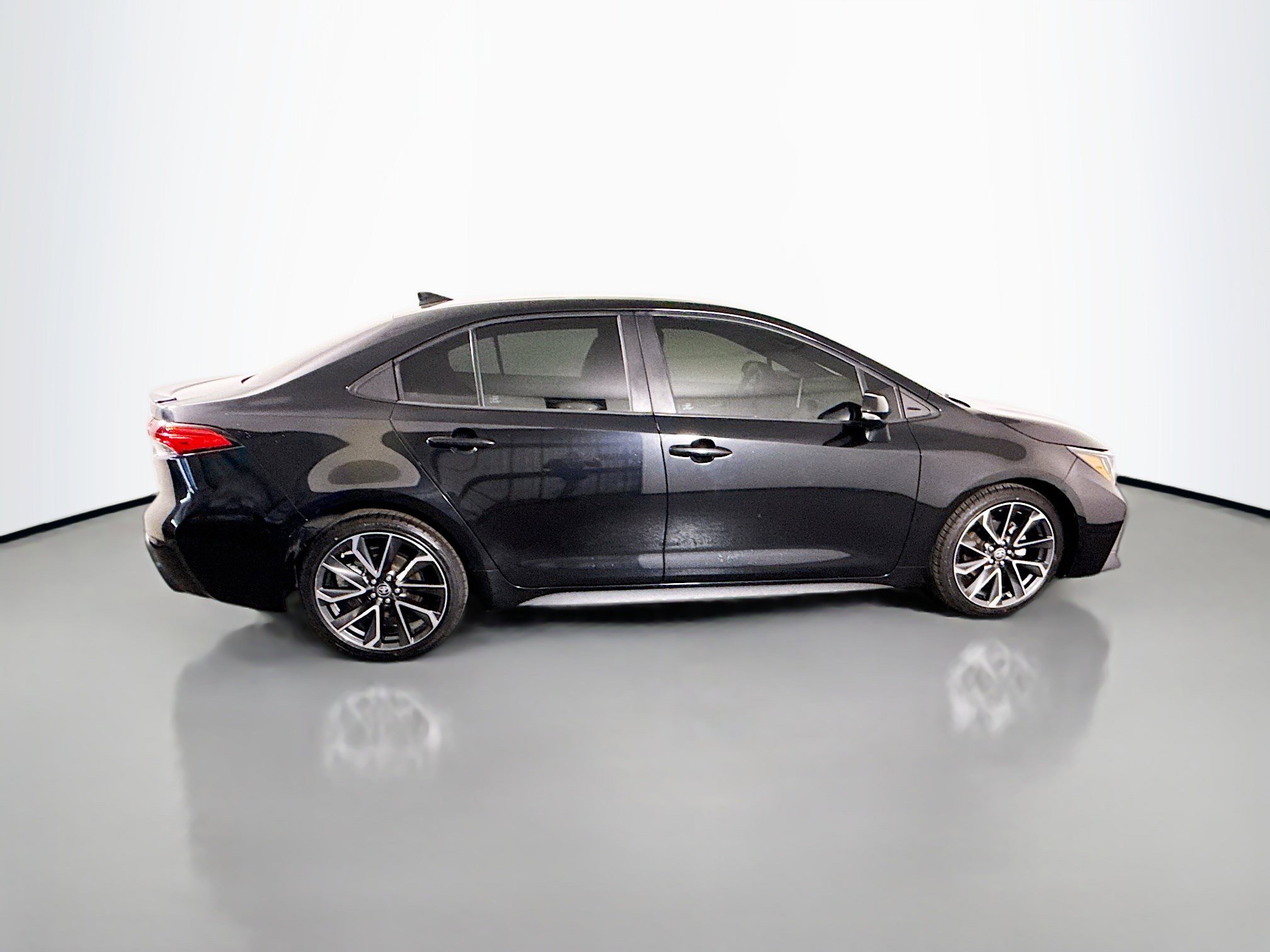 Used 2021 Toyota Corolla SE image 11