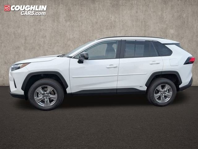 Used 2025 Toyota RAV4 LE image 4