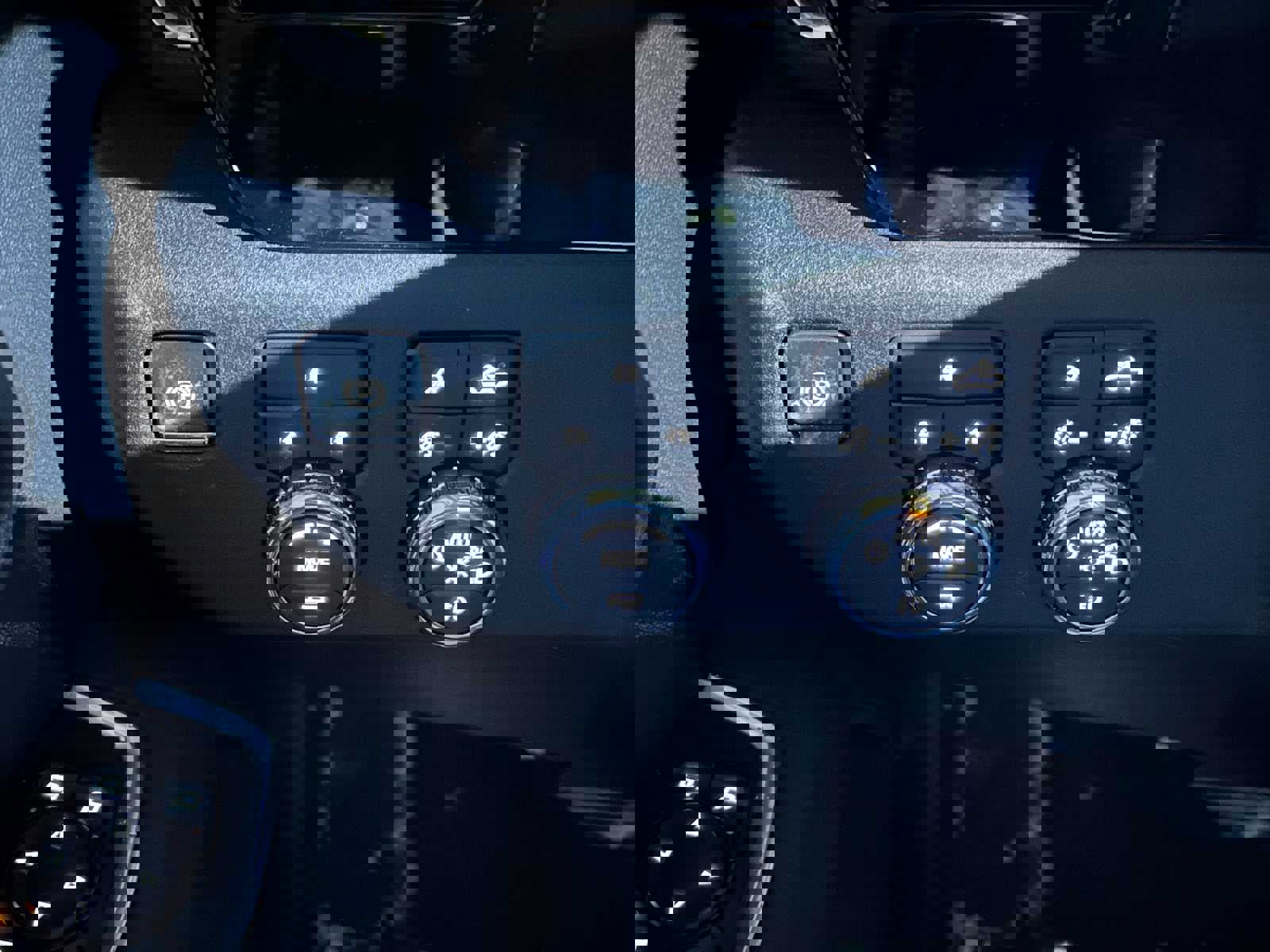 New 2026 GMC Sierra 2500 SLE w/ SLE Value Package; image 31