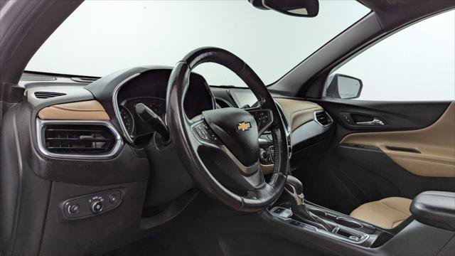 Used 2022 Chevrolet Equinox Premier AWD/4WD image 23