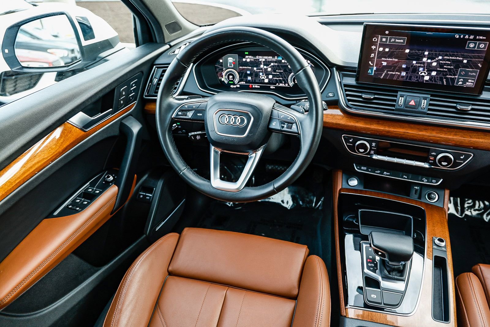 Used 2023 Audi Q5 e Premium Plus image 14