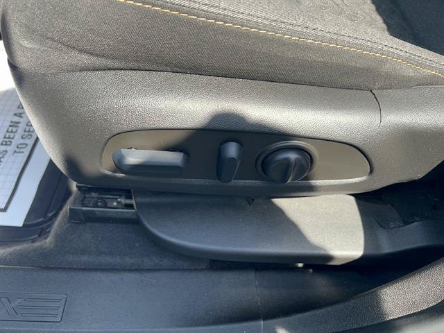 Used 2022 Chevrolet Equinox LT FWD image 11
