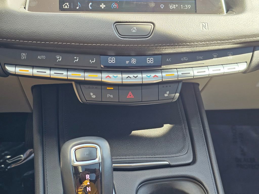 Used 2019 Cadillac XT4 Premium Luxury w/ Cold Weather Package image 31