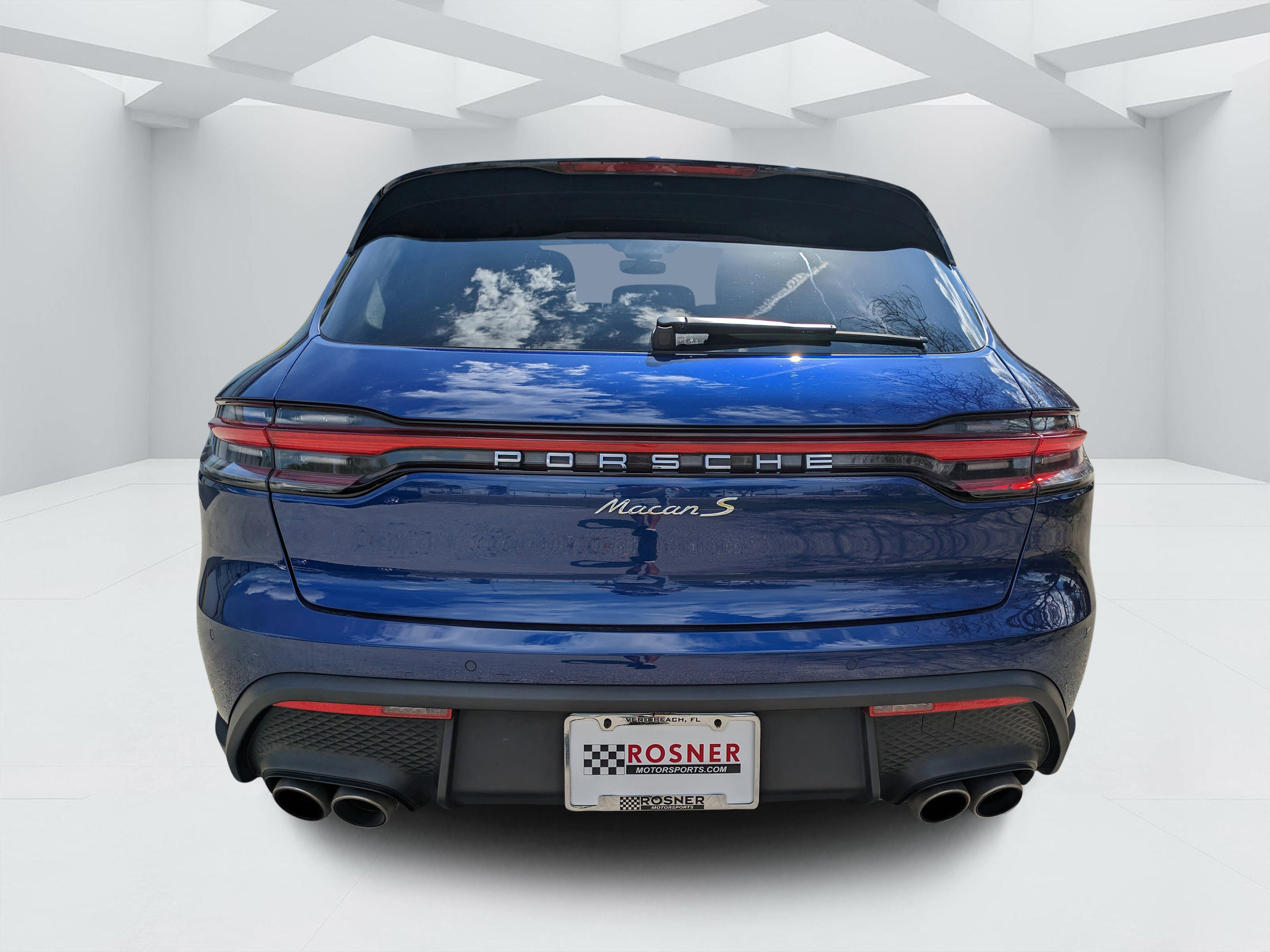 Used 2024 Porsche Macan S image 4