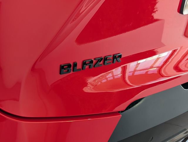 Certified 2024 Chevrolet Blazer RS w/ Driver Confidence II Package image 11