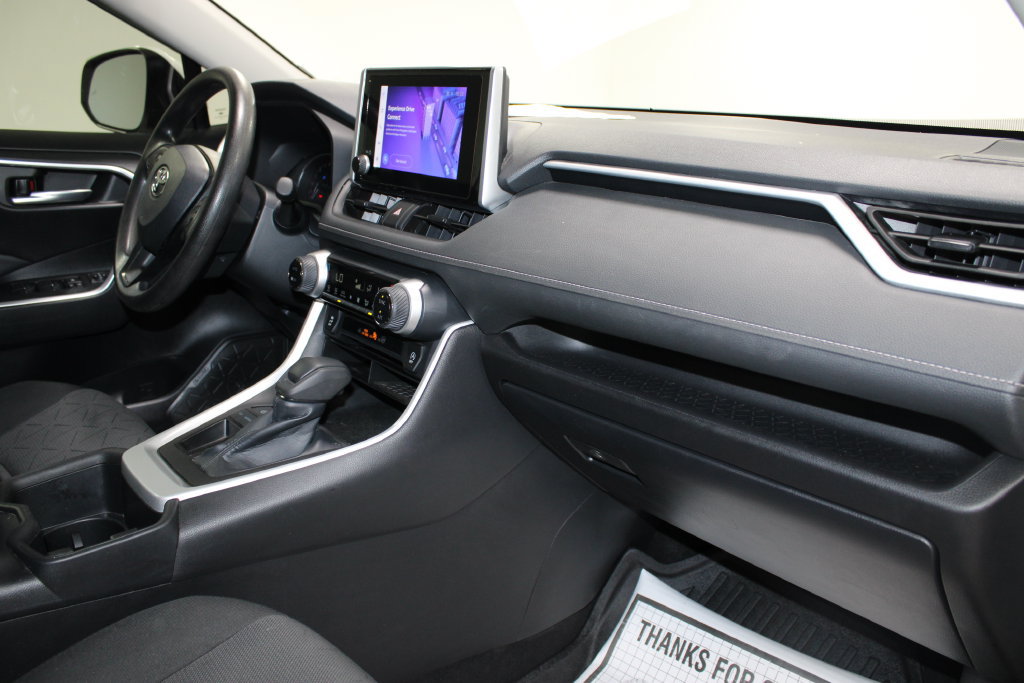 Used 2023 Toyota RAV4 XLE FWD image 23