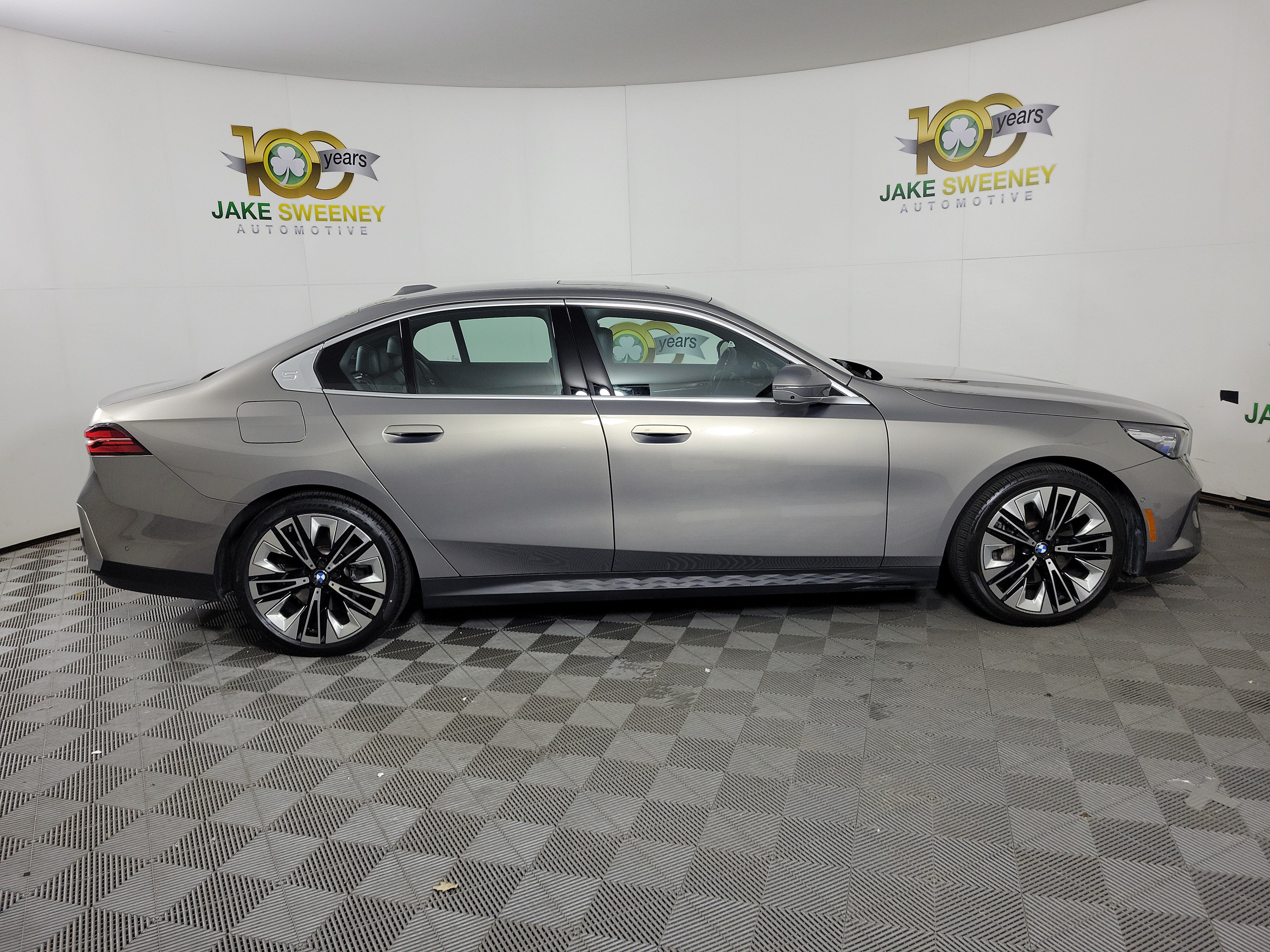 Used 2026 BMW 540i xDrive AWD/4WD image 8