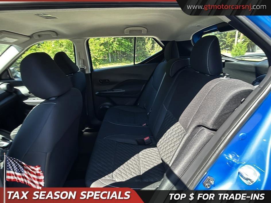 Used 2021 Nissan Kicks S FWD image 29