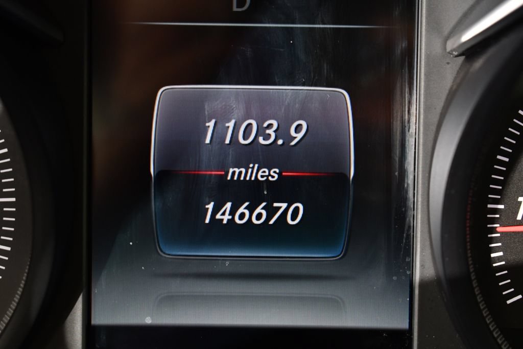 Used 2017 Mercedes-Benz C 300 4MATIC Sedan image 27