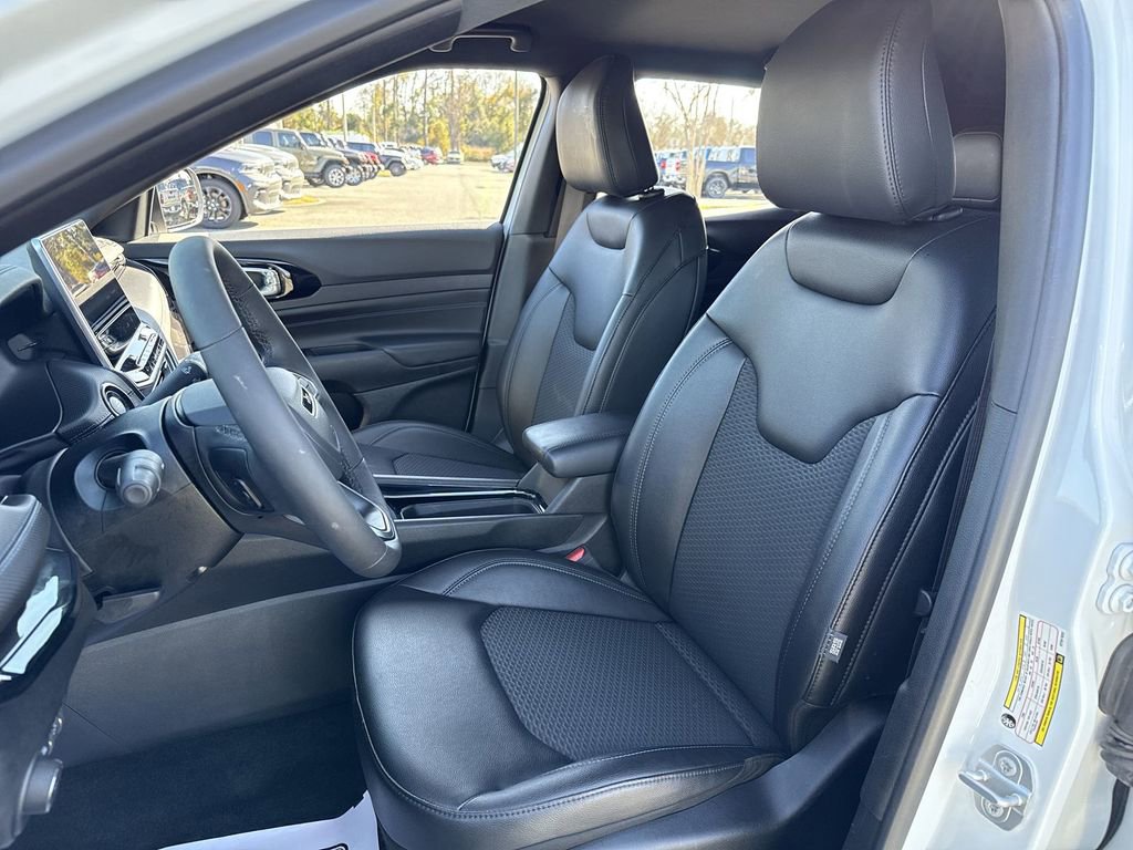 New 2025 Jeep Compass Latitude w/ Convenience Group image 7