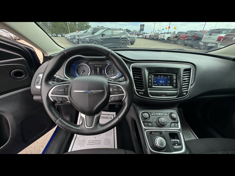 Used 2015 Chrysler 200 Limited w/ Convenience Group FWD image 16