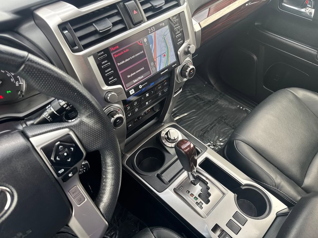 Used 2024 Toyota 4Runner Limited AWD/4WD image 23