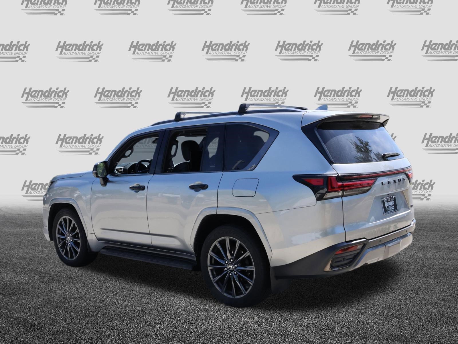 Used 2022 Lexus LX 600 4WD w/ Appearance Package image 7