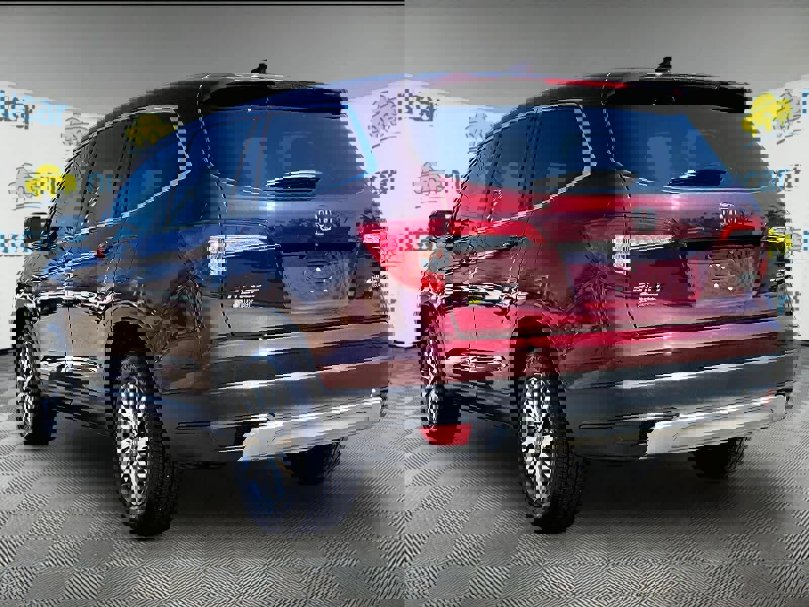 Used 2021 Honda Pilot EX image 4