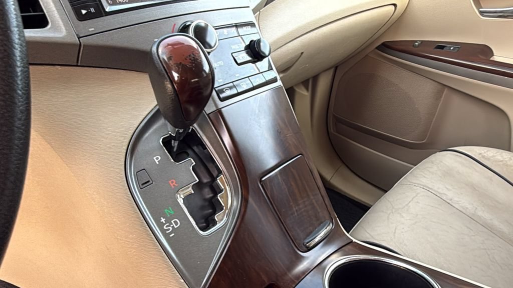 Used 2013 Toyota Venza LE FWD image 29