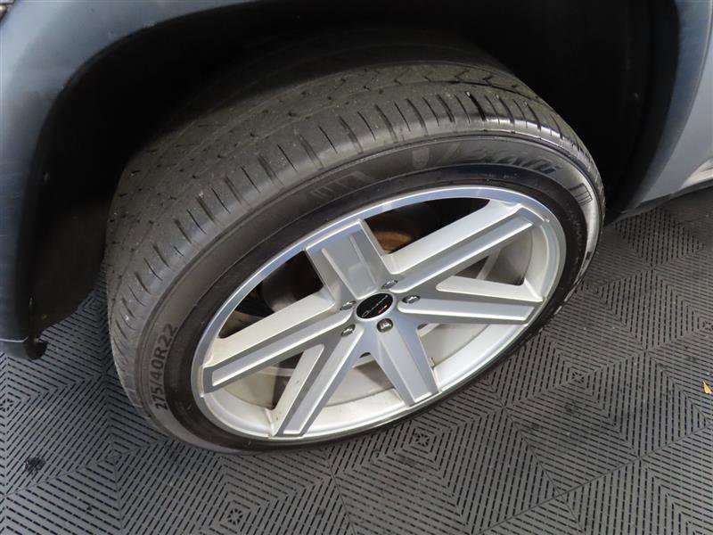 Used 2015 Jeep Grand Cherokee Limited w/ Luxury Group II image 8