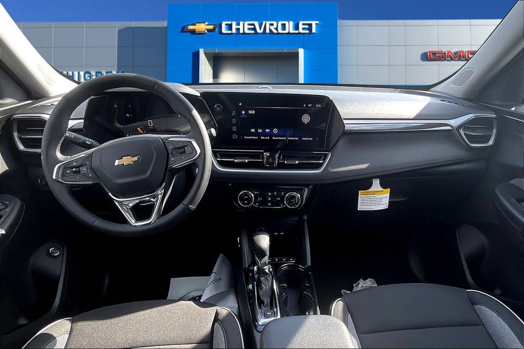 New 2026 Chevrolet TrailBlazer LT w/ Convenience Package FWD image 5