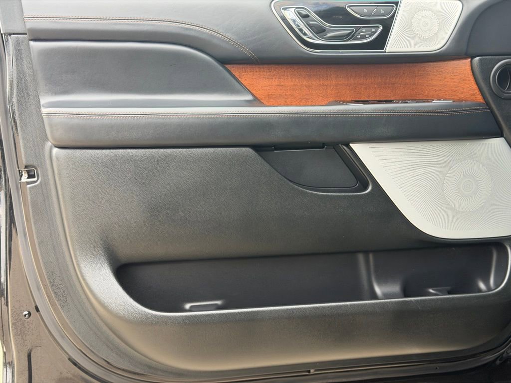 Used 2023 Lincoln Navigator Black Label image 25