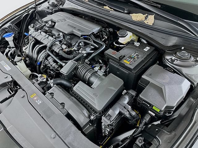Used 2026 Hyundai Elantra Sport FWD image 17