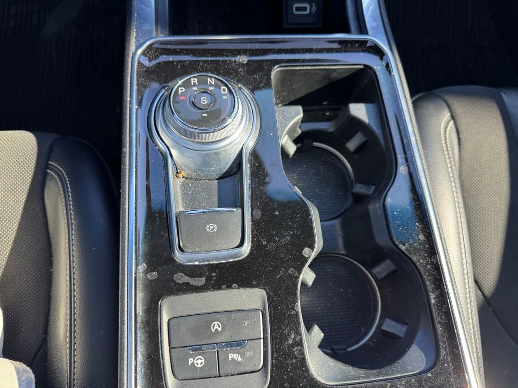 Used 2020 Ford Edge ST w/ Equipment Group 401A image 21