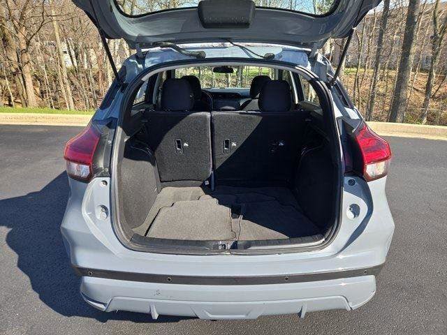 Used 2023 Nissan Kicks SV FWD image 9