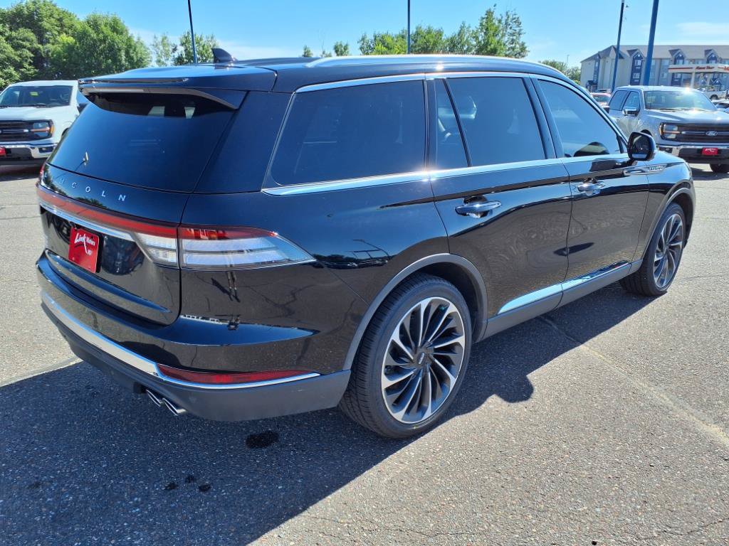 Used 2022 Lincoln Aviator Reserve w/ Equipment Group 201A AWD/4WD image 6
