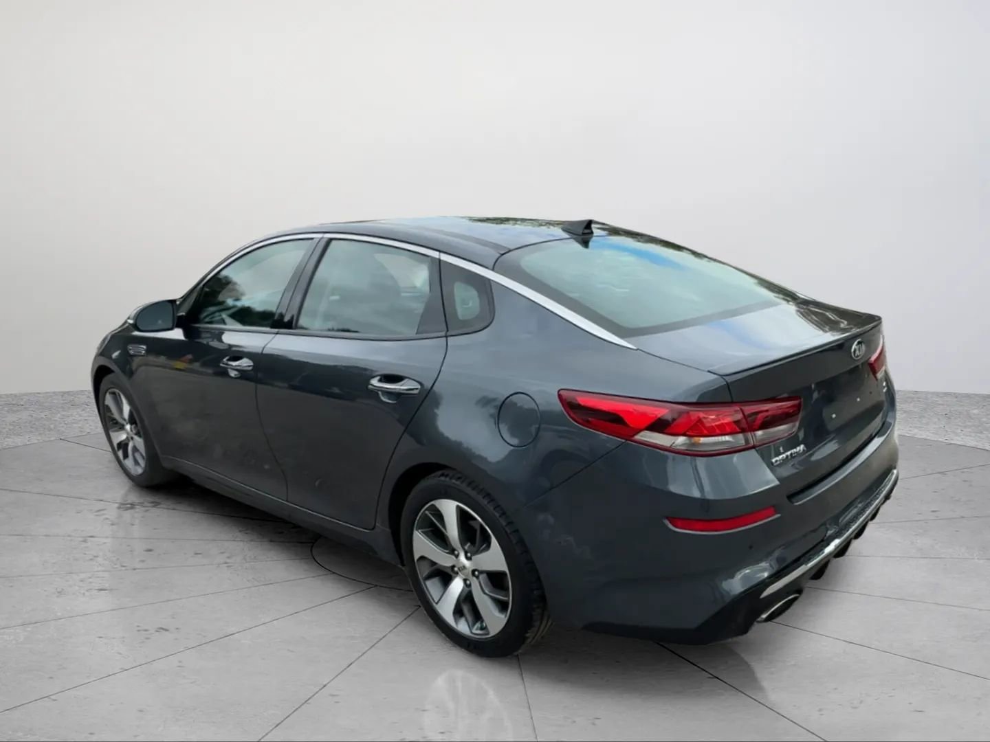 Used 2019 Kia Optima S w/ S Panoramic Sunroof Package image 3