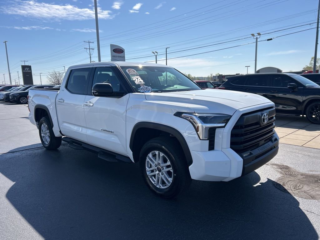 Used 2024 Toyota Tundra SR5 w/ SR5 Premium Package image 20