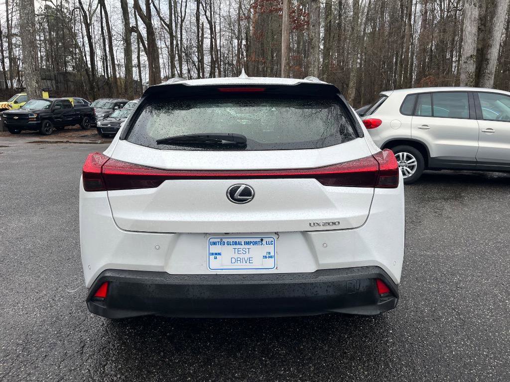 Used 2021 Lexus UX 200 w/ Premium Package image 10