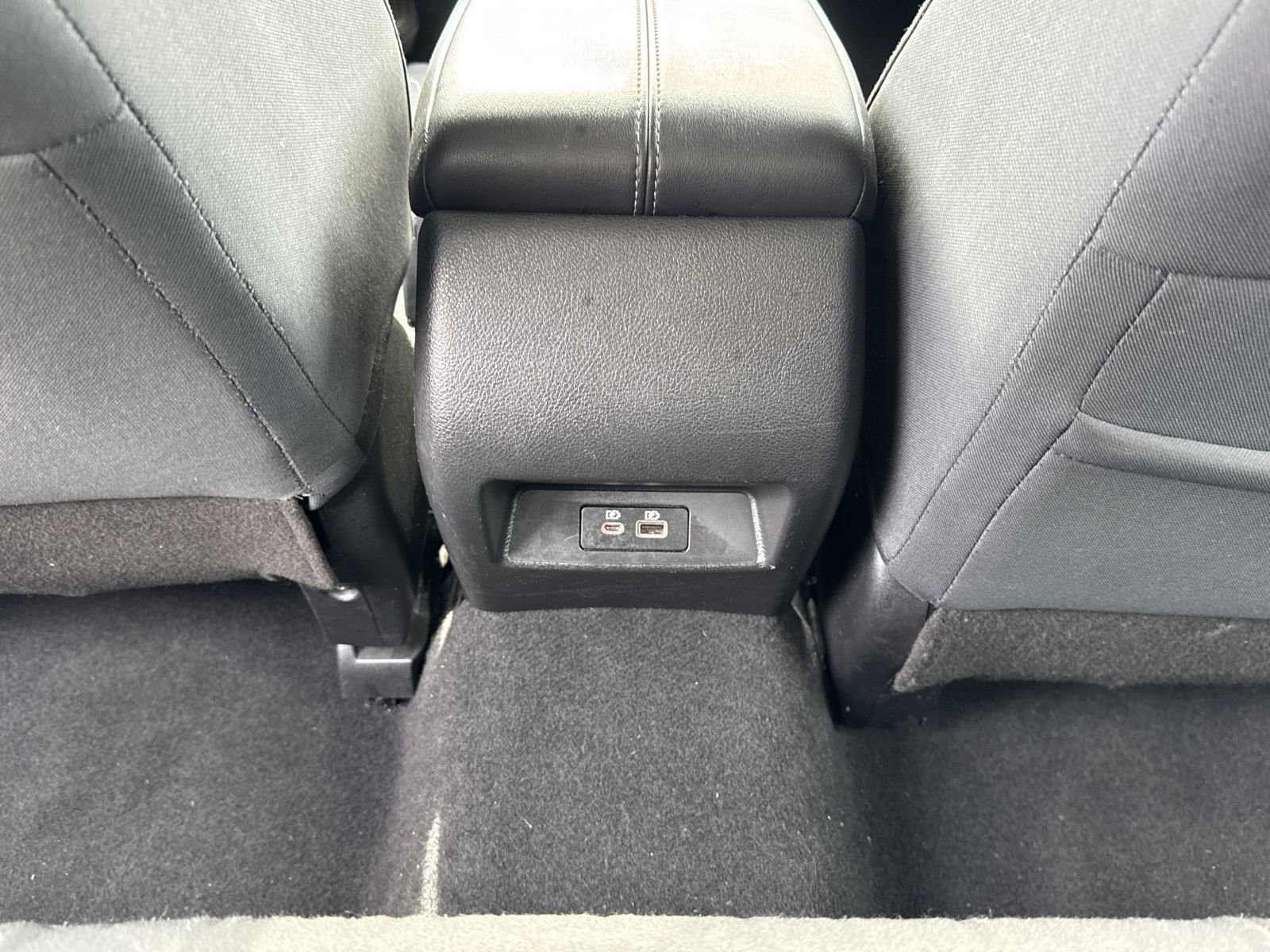 Used 2024 Nissan Altima 2.5 SV image 24