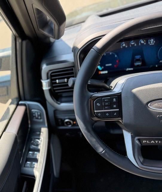 New 2026 Ford F250 Platinum w/ FX4 Off-Road Package AWD/4WD image 19