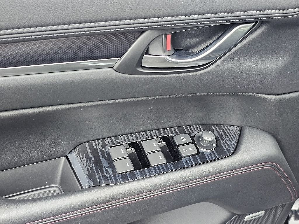 New 2025 MAZDA CX-5 Carbon Edition image 26