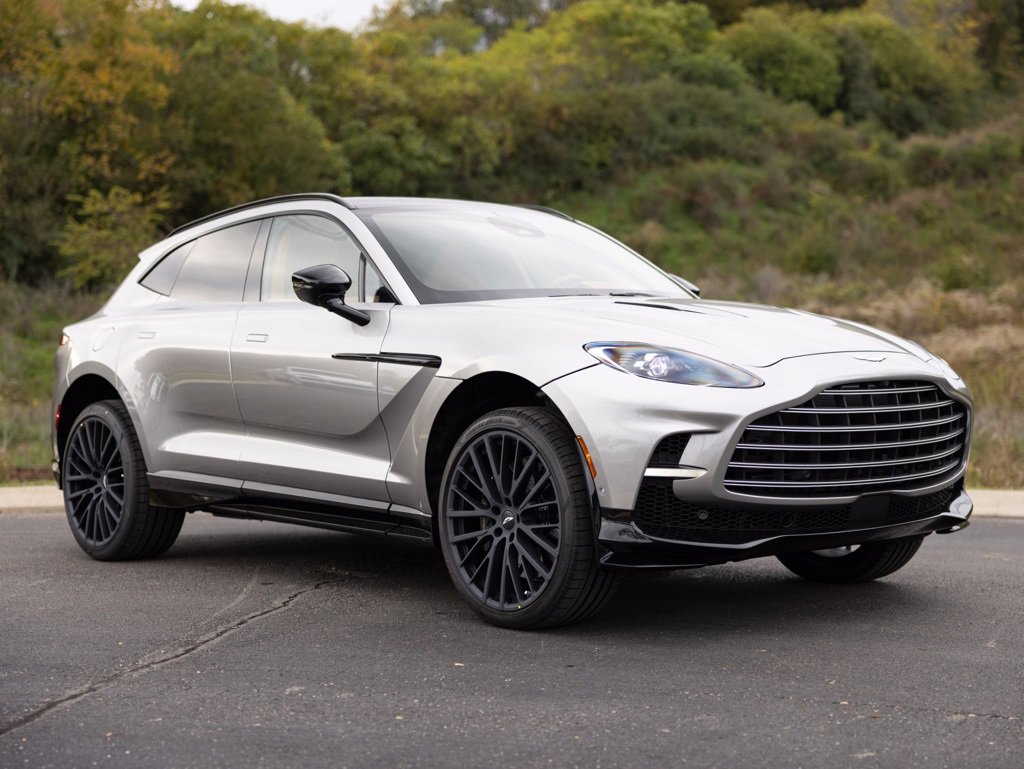 New 2026 Aston Martin DBX 707 image 11