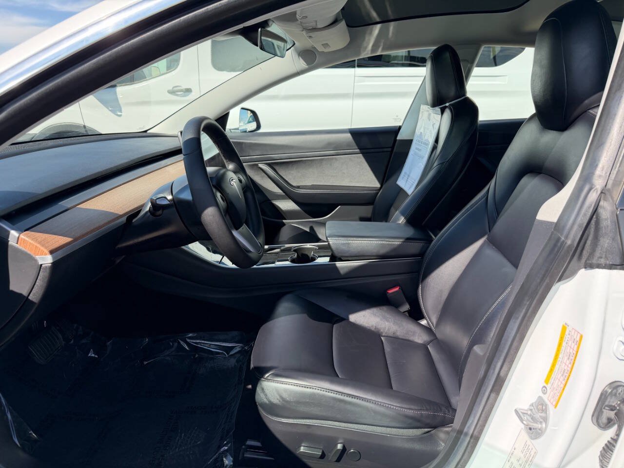 Used 2020 Tesla Model 3 Standard Range Plus RWD image 12