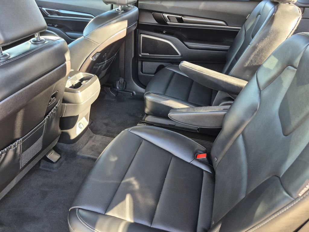 Certified 2025 Kia Telluride S image 14