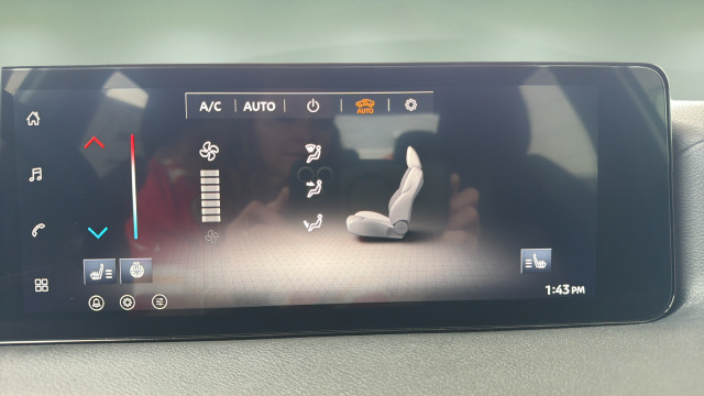 New 2027 Nissan Sentra SV w/ SV Convenience Package FWD image 30