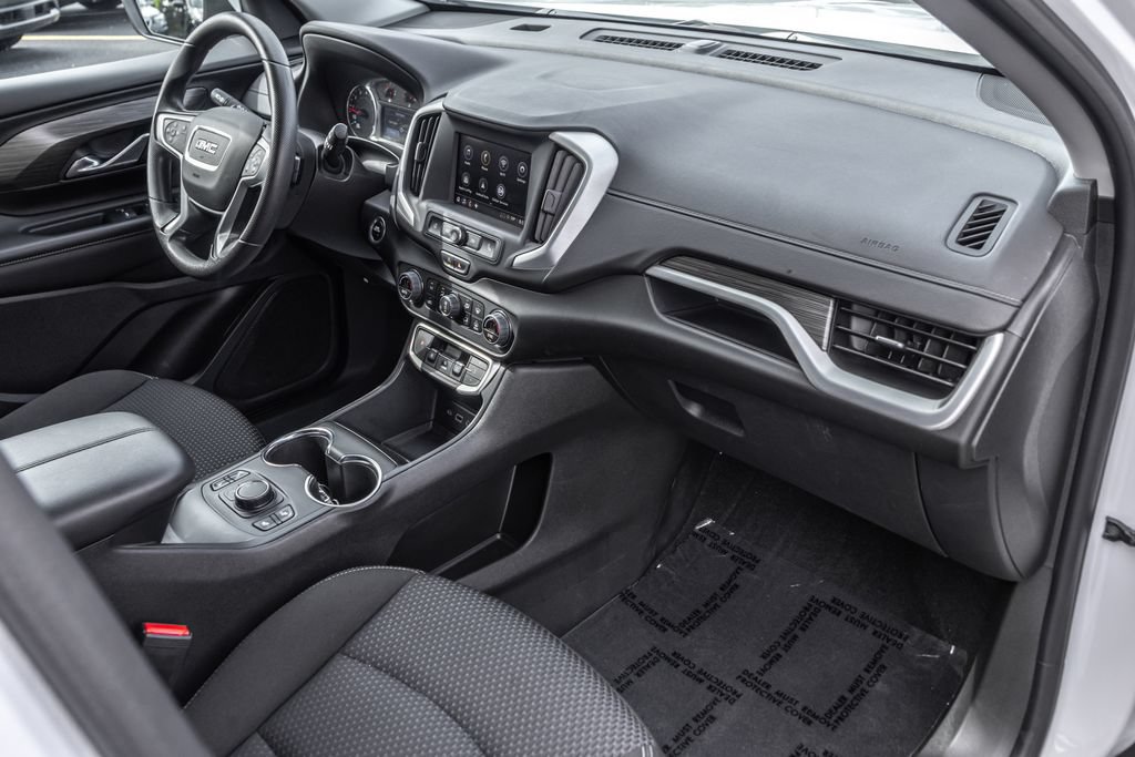 Used 2023 GMC Terrain SLE w/ Driver Convenience Package FWD image 33