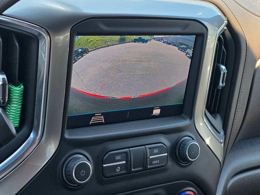 Certified 2022 Chevrolet Silverado 1500 LT AWD/4WD image 10