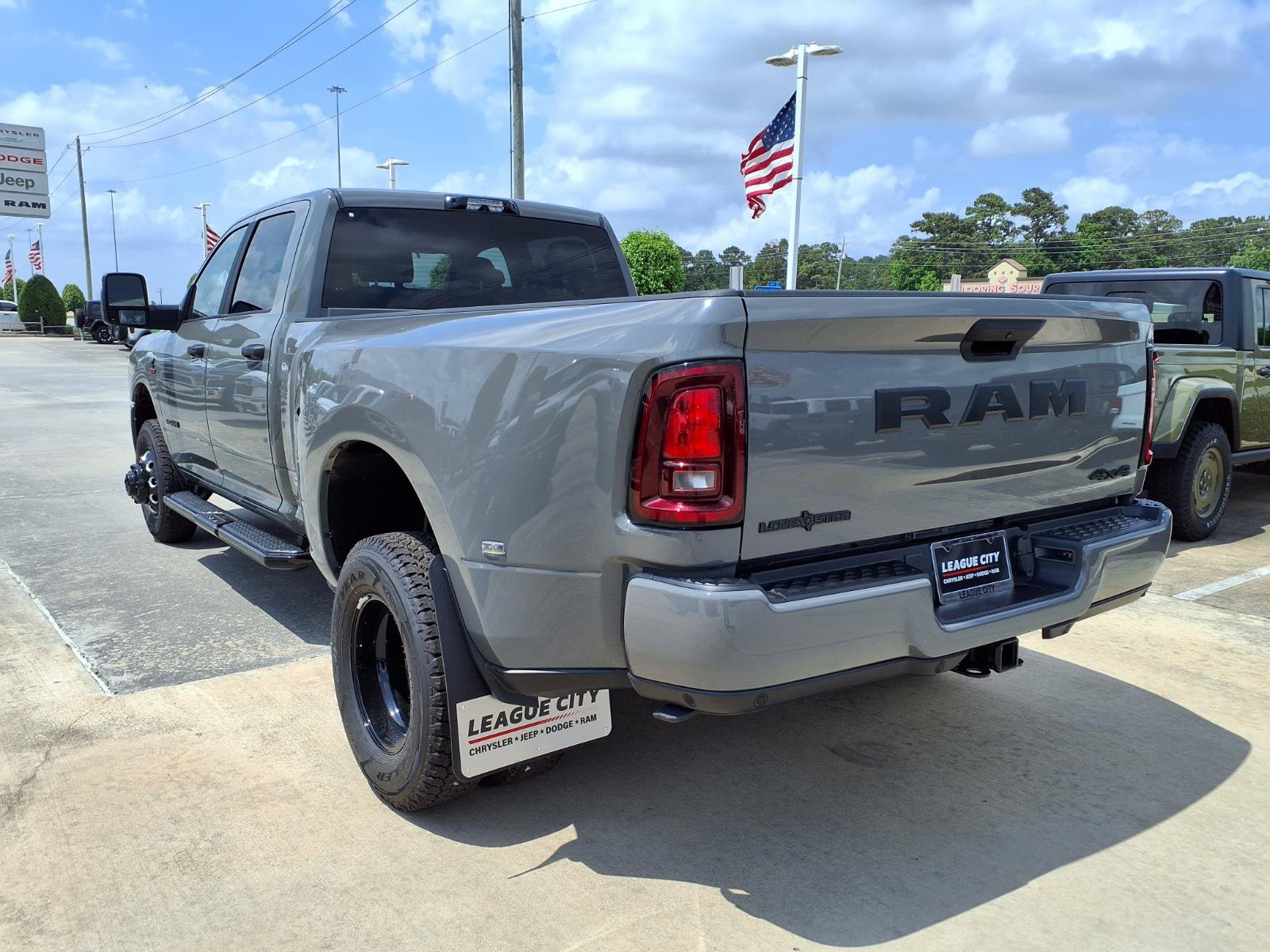 New 2026 RAM 3500 Lone Star AWD/4WD image 2