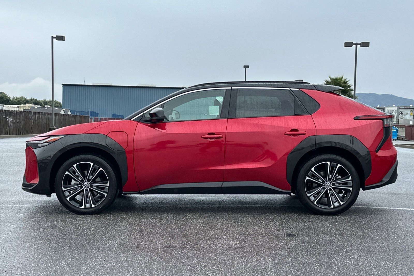 Used 2023 Toyota bZ4X Limited image 7