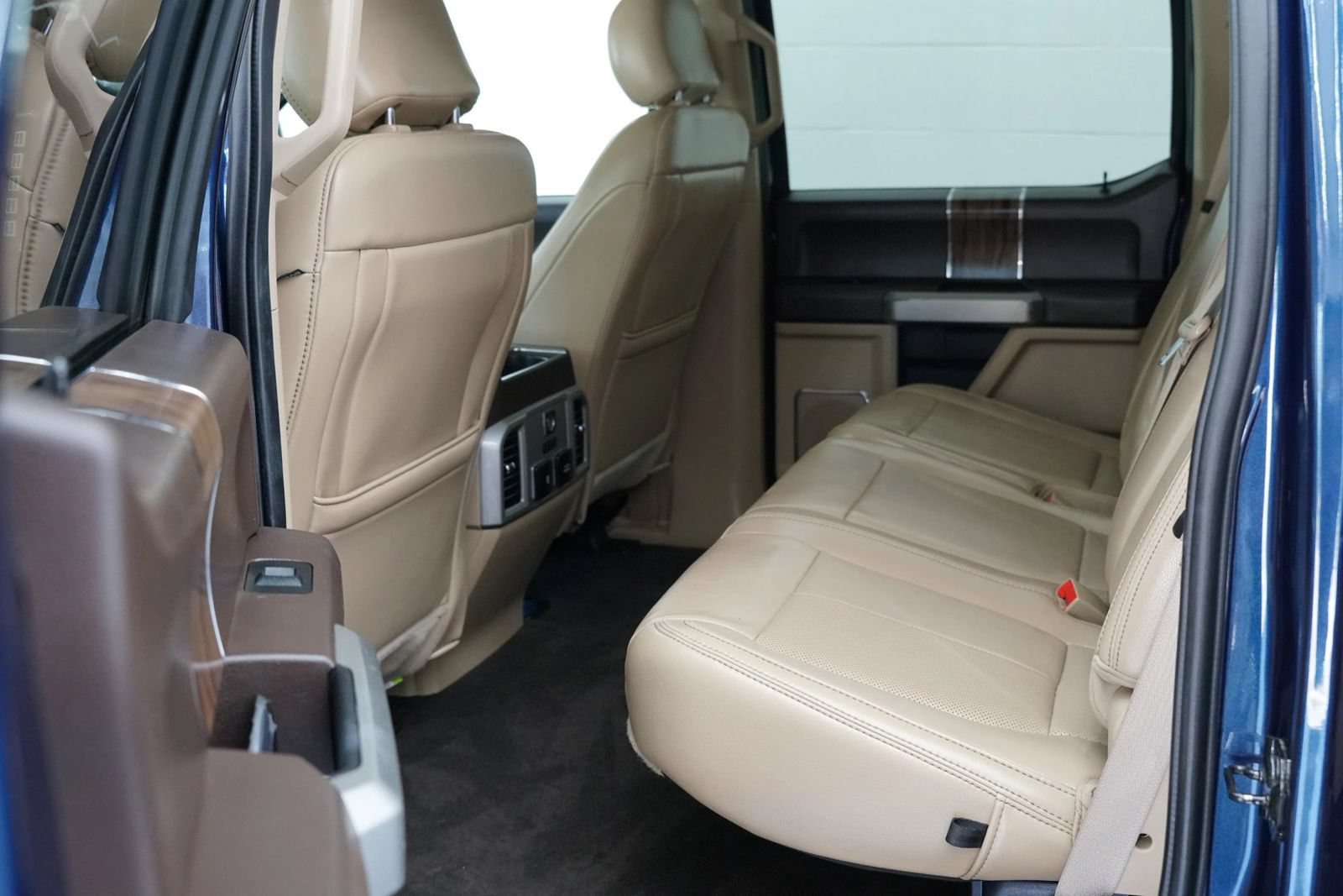 Used 2019 Ford F150 Lariat w/ Equipment Group 502A Luxury RWD image 26