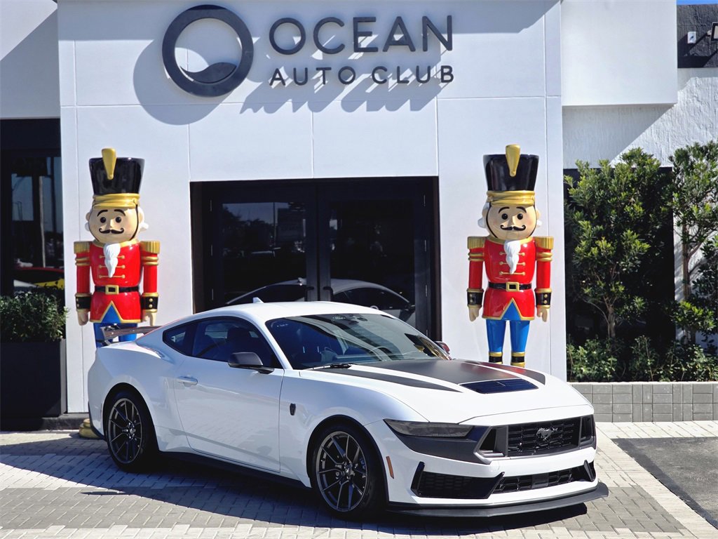 Used 2024 Ford Mustang Dark Horse w/ Dark Horse Handlin Package image 2