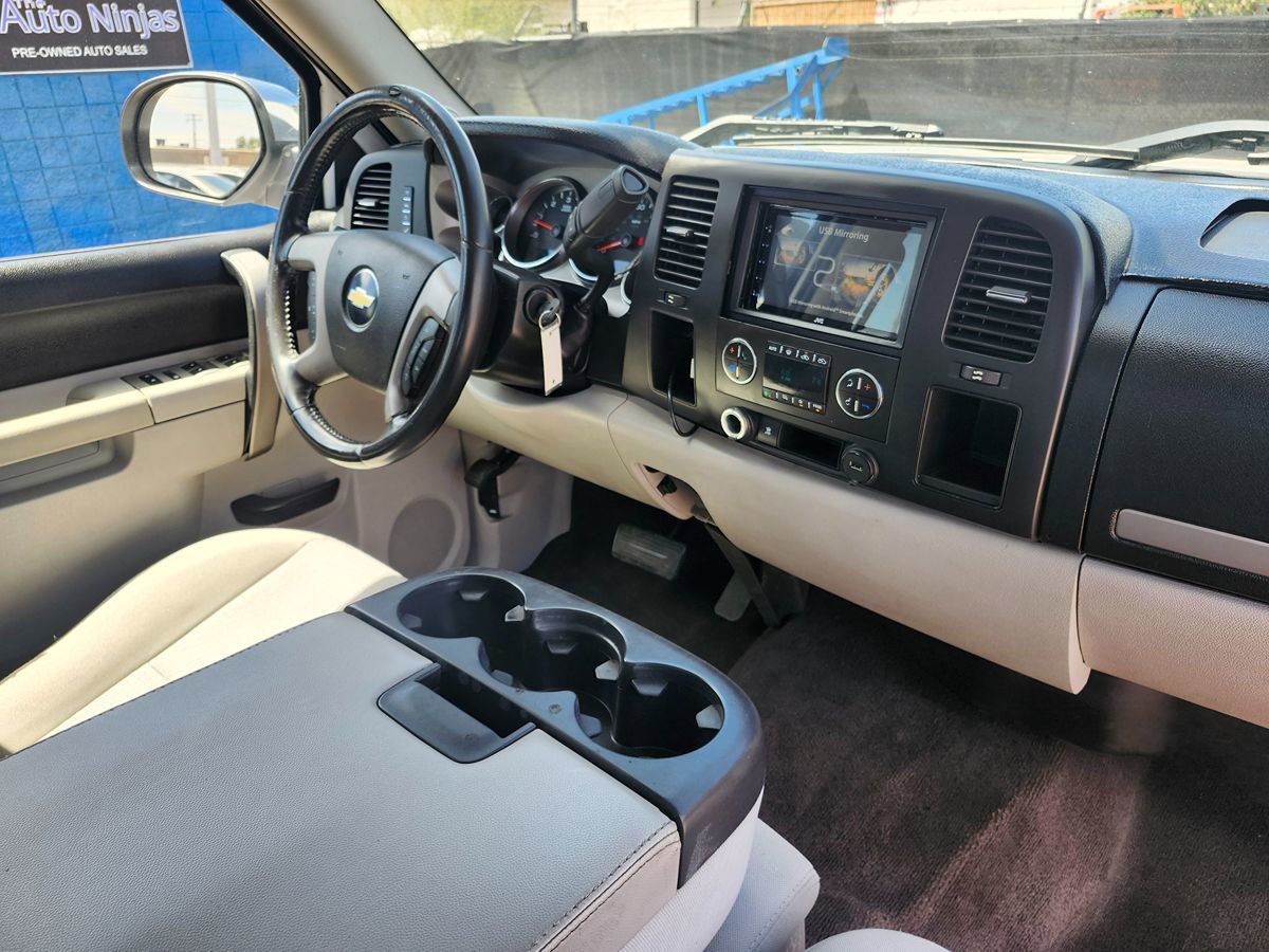 Used 2011 Chevrolet Silverado 1500 LT w/ Regional Value Package image 21