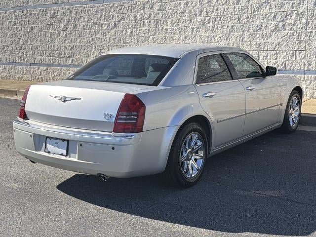 Used 2005 Chrysler 300 C RWD image 7